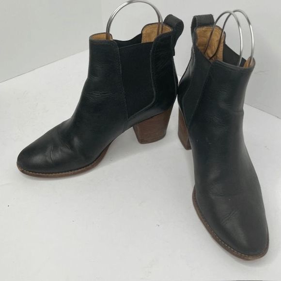 Madewell Black Regan‎ Booties - Picture 3 of 6